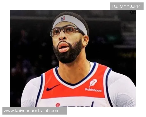 浓眉谈球队进攻体系强调球权转移与身体移动自己非常适应 浓眉谈球队进攻体系强调球权转移与身体移动自己非常适应